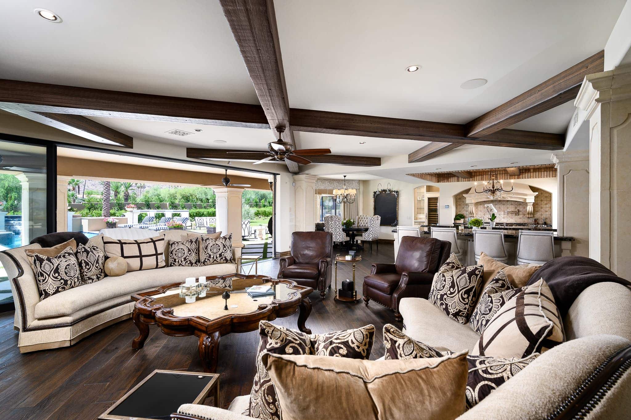 paradise villa living room 